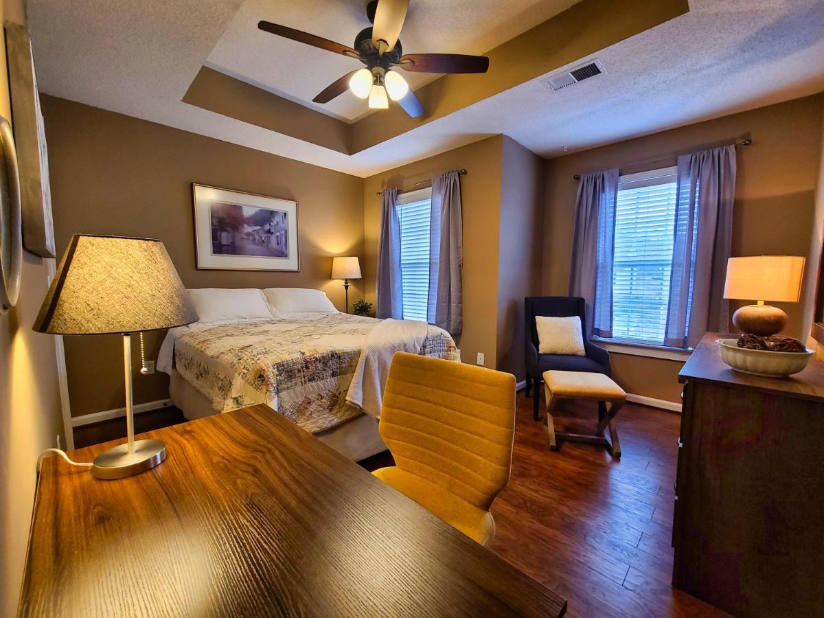 Cozy House Near Ole Miss & M-Trade! Villa Oxford Bagian luar foto
